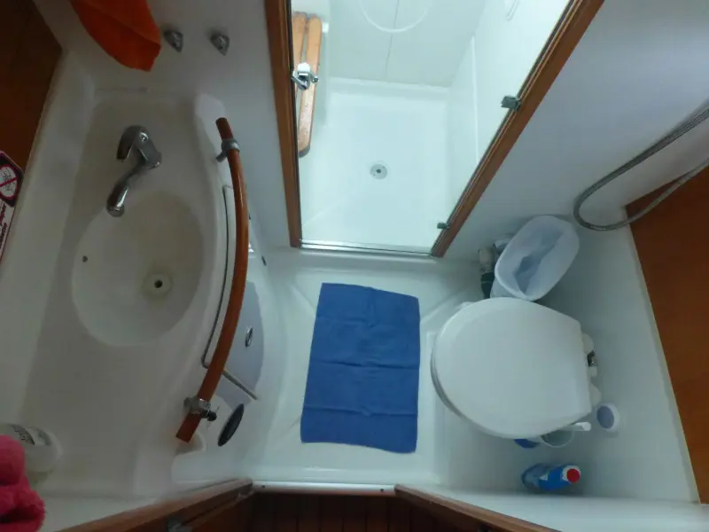 Used Sail Catamaran for Sale 2002 Lagoon 380 Layout & Accommodations Image Gallery