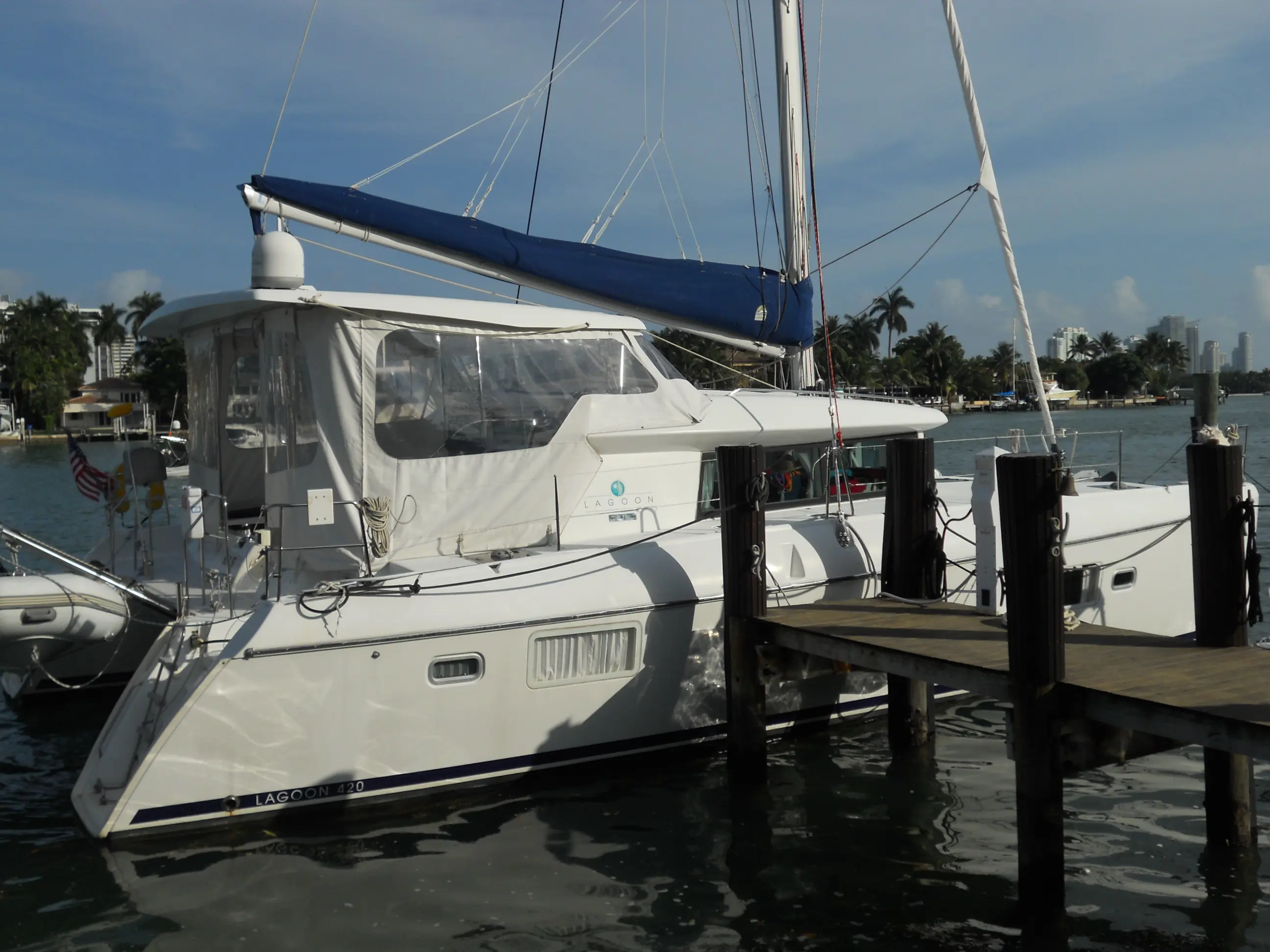 MYTHOS Sail Lagoon 420