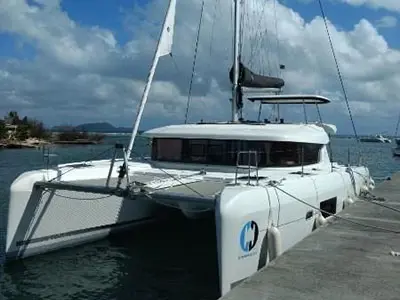 2018 Lagoon 42
