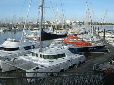 Used Sail Catamaran for Sale 2007 Lagoon 440 Boat Highlights Image Gallery