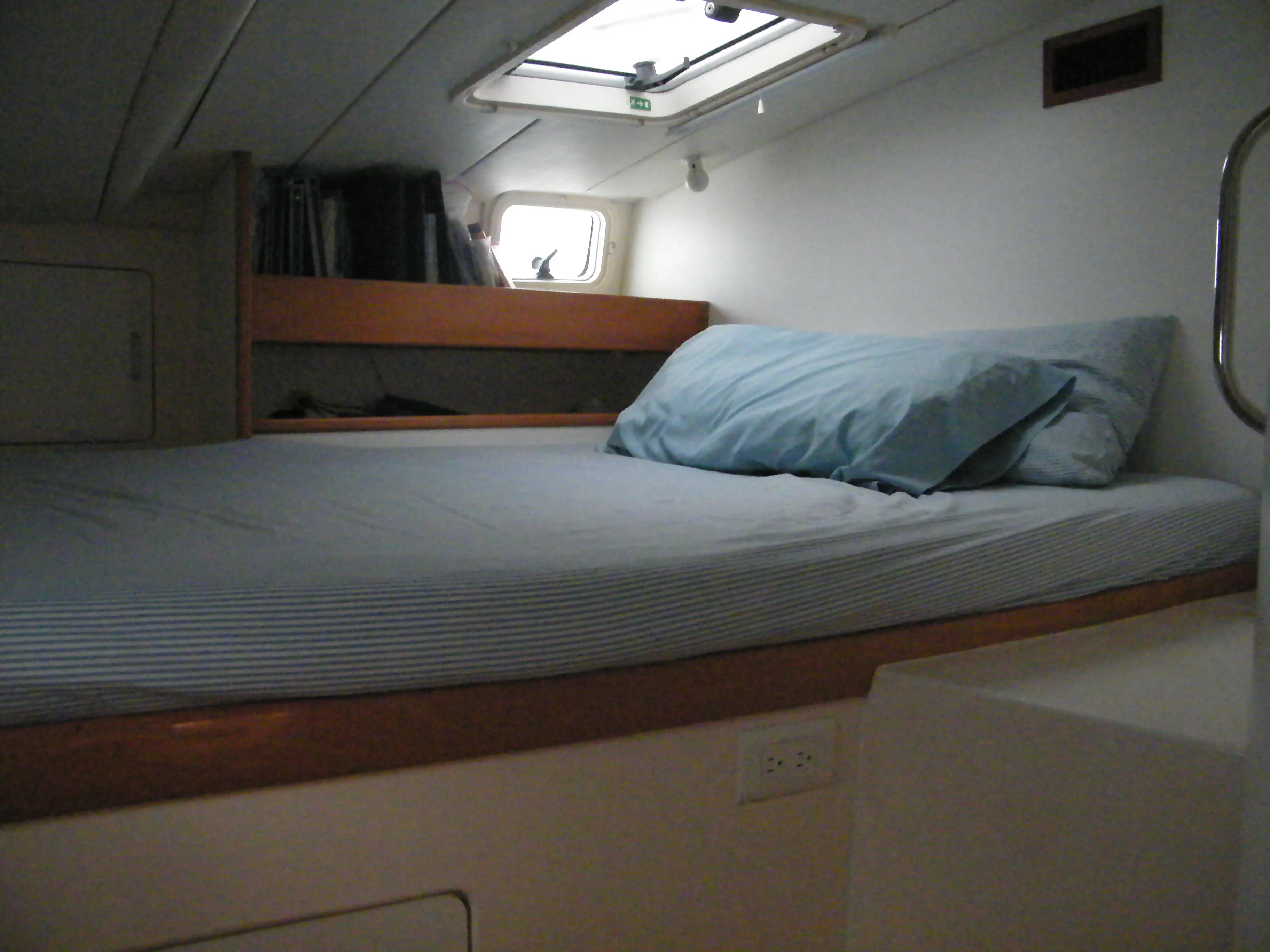 Used Sail Catamaran for Sale 2003 Leopard 38 Layout & Accommodations Image Gallery