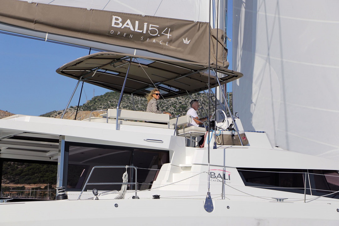 Bali 5.4 6 cabins BVI Yacht Charters