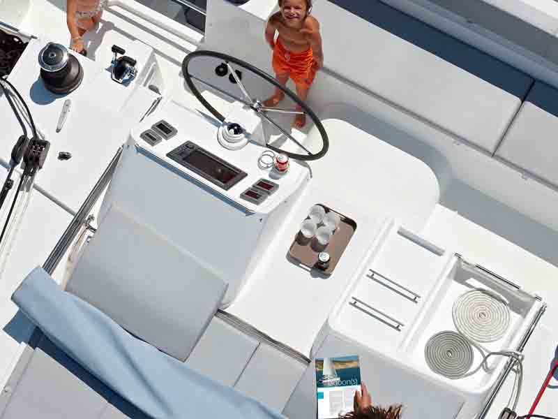 Catamaran Charter Lagoon 450F