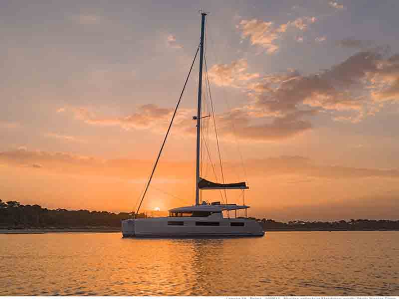 LAGOON 50 CATAMARAN CHARTER