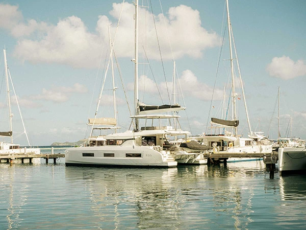 Lagoon 55 4 cabins