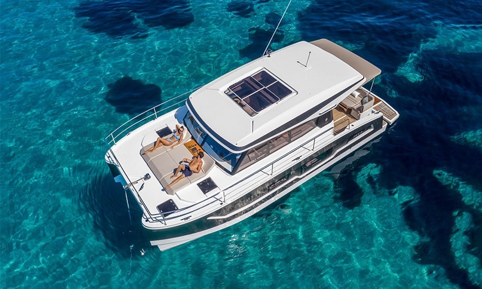 New Power Catamaran for Sale  MY4.S Boat Highlights