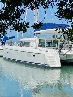 Used Sail Catamaran for Sale 2008 Lagoon 420 Boat Highlights