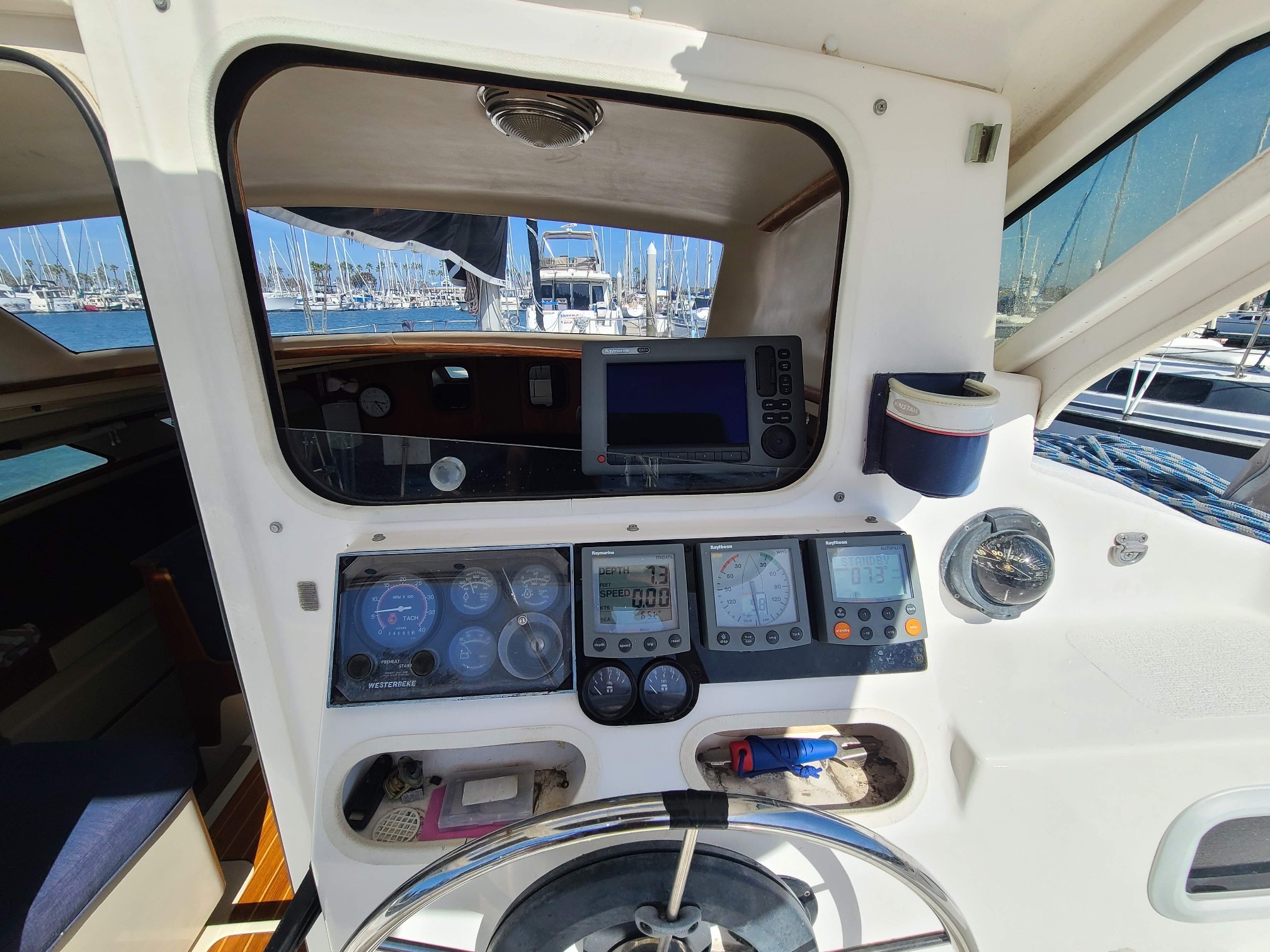 Used Sail Catamaran for Sale 2000 105M Electronics & Navigation