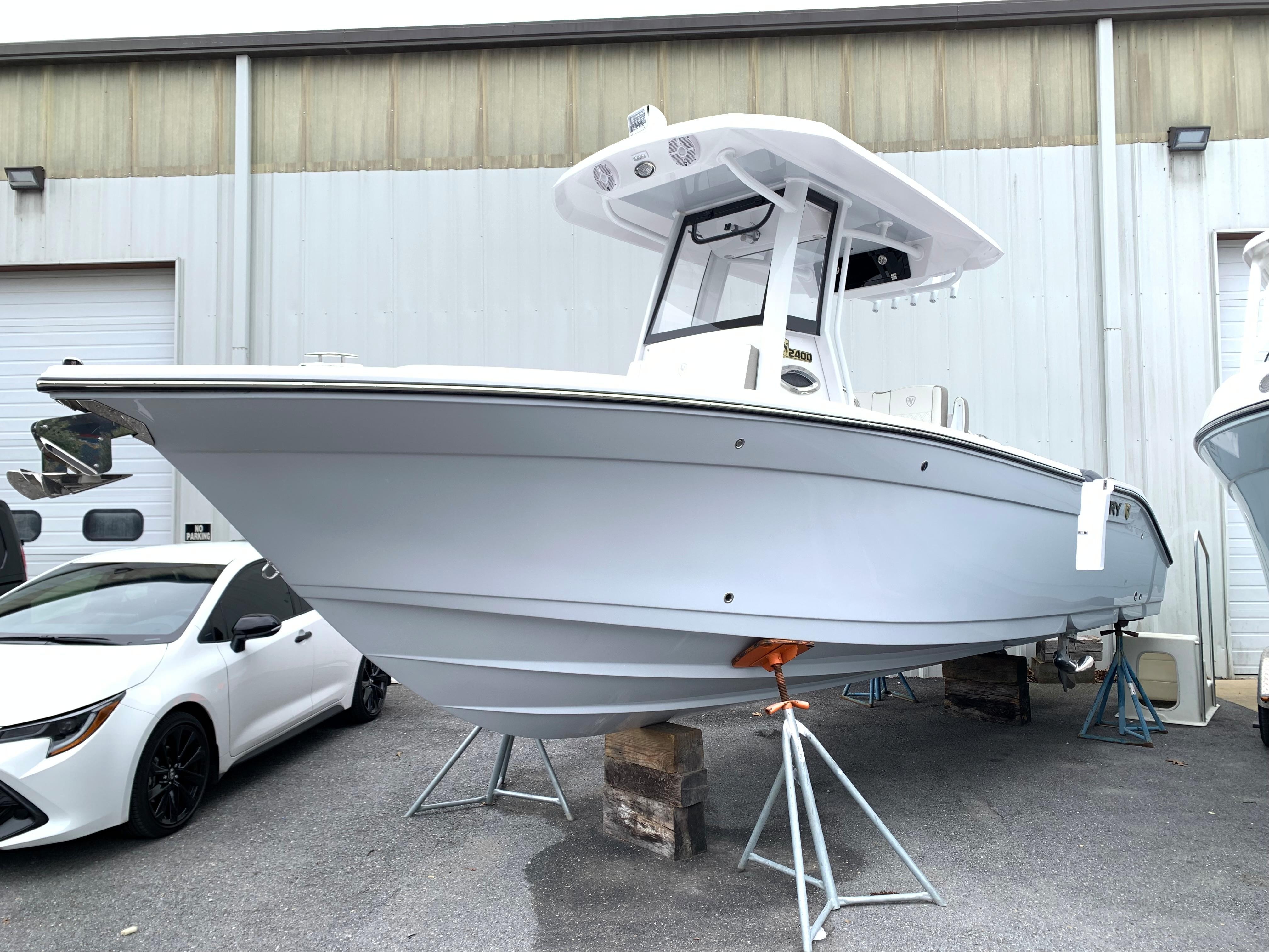 New Power Center Console for Sale 2022 2400 CC Boat Highlights