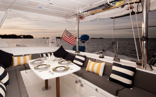 Used Sail Catamaran for Sale 2006 Lagoon 440 Layout & Accommodations