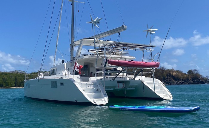 Used Sail Catamaran for Sale 2006 Lagoon 440 Boat Highlights