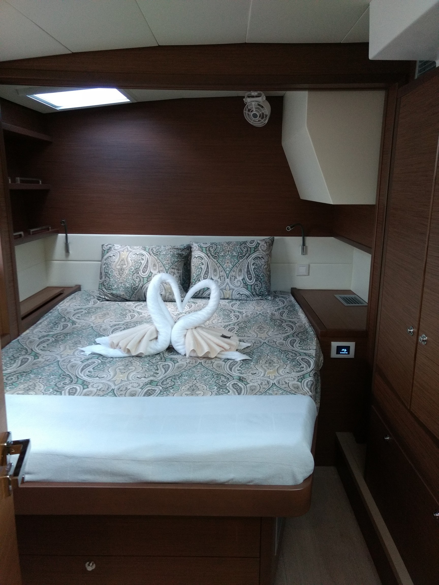 Used Sail Catamaran for Sale 2019 Lagoon 52 F Layout & Accommodations