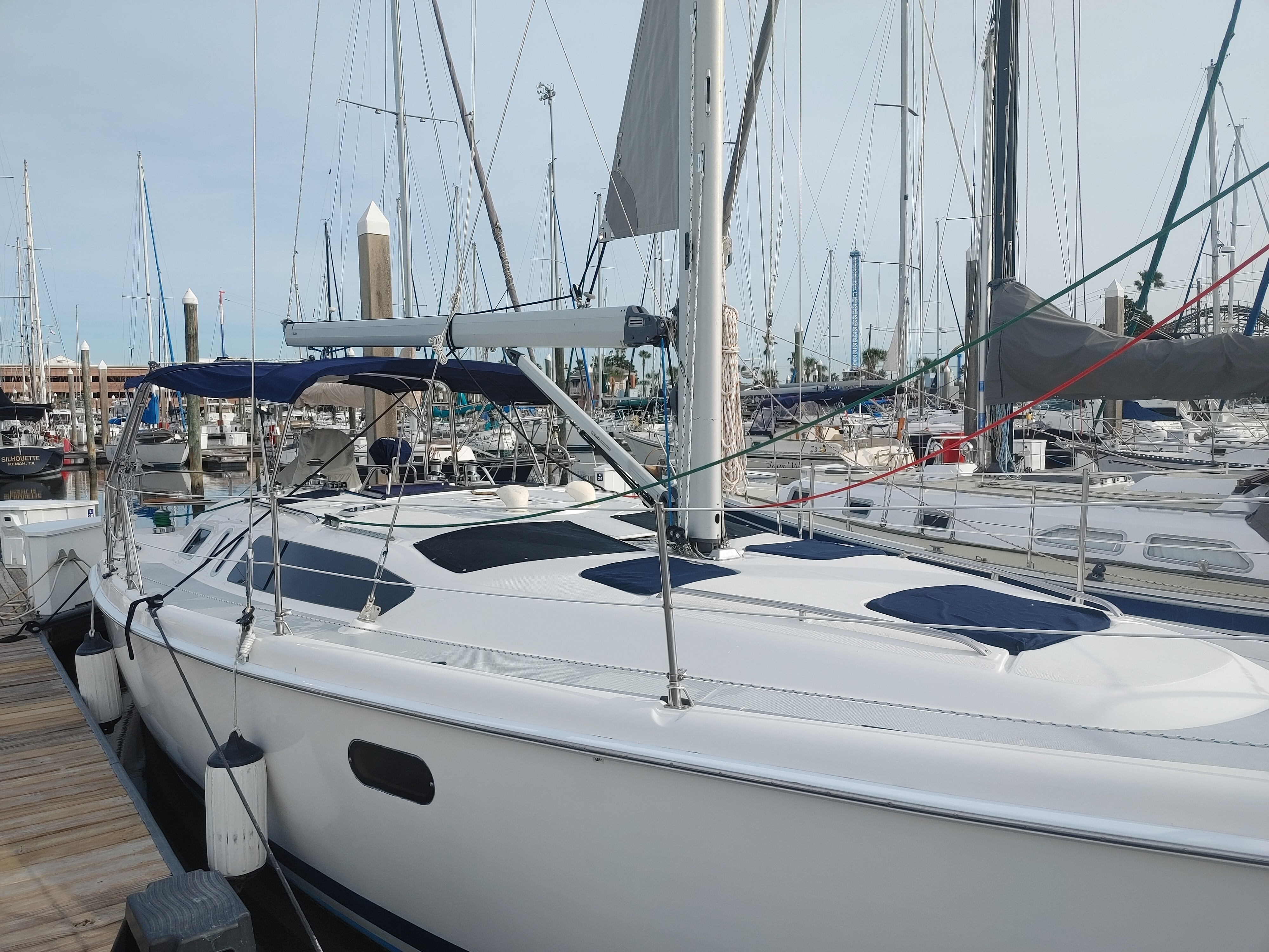 Used Sail Monohull for Sale 2002 Hunter 380 Additional Information