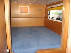 Used Sail Catamaran for Sale 2004 Catana 471 Layout & Accommodations