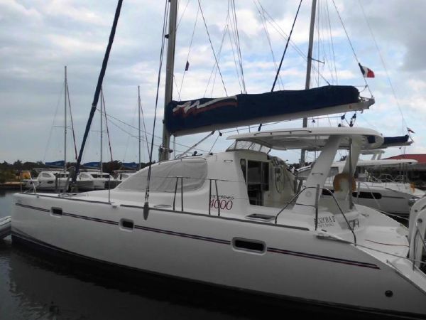 Used Sail Catamaran for Sale 2008 Leopard 40 Boat Highlights