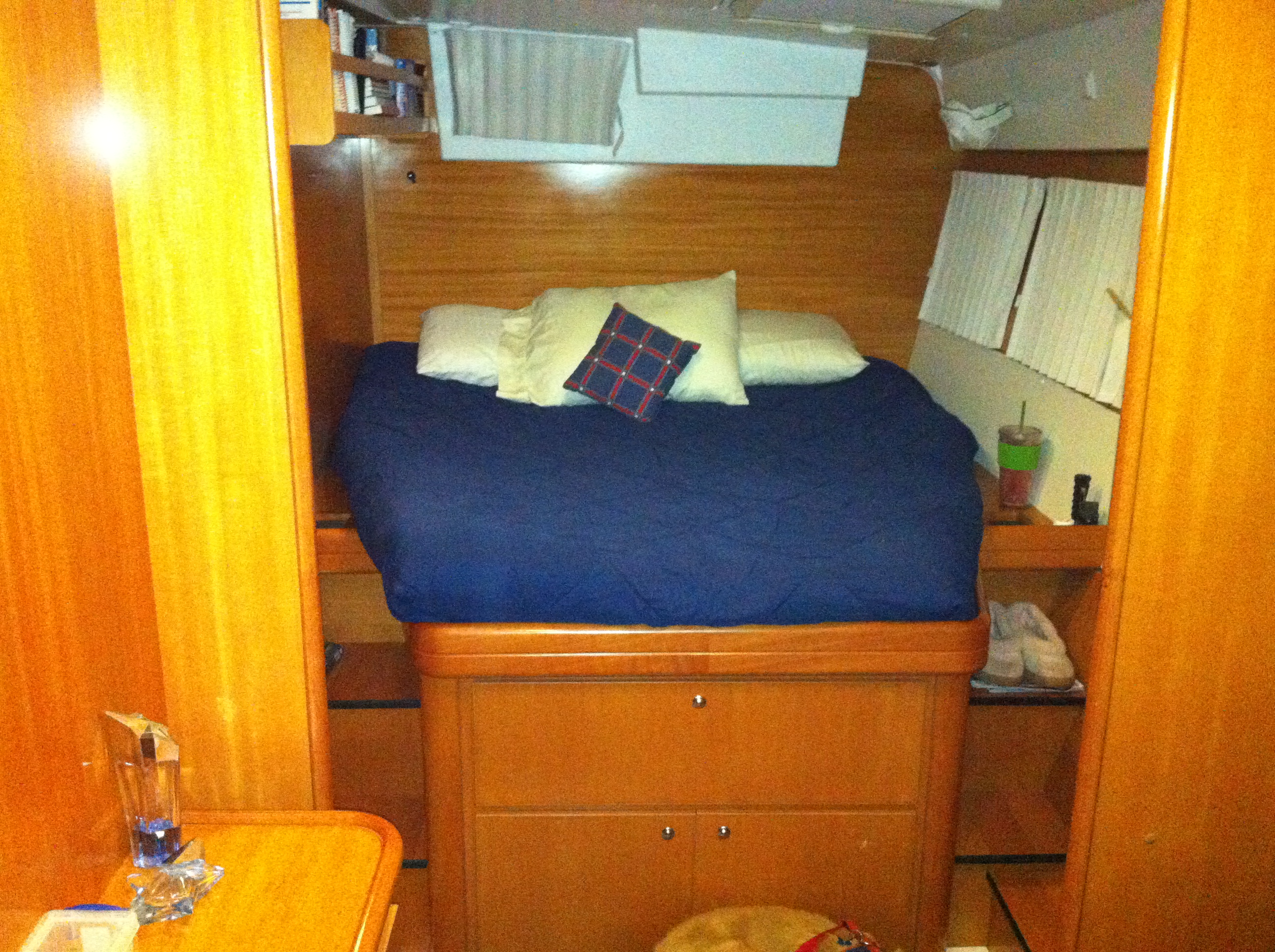Used Sail Catamaran for Sale 2007 Lagoon 420 Layout & Accommodations