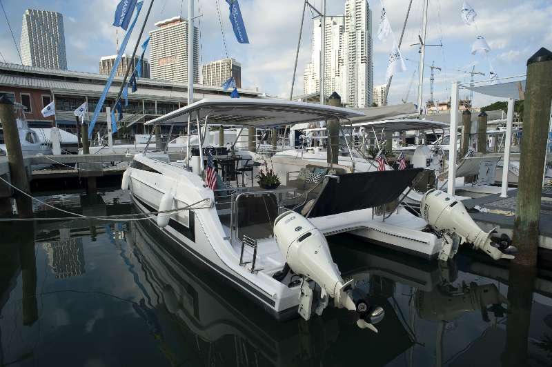 New Power Catamaran for Sale  Freestyle 399 Power Boat Highlights