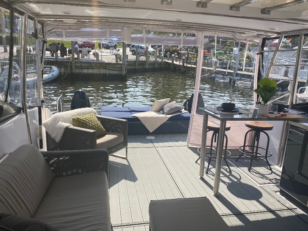 Used Power Catamaran for Sale 2019 Freestyle 399 Power Deck & Equipment