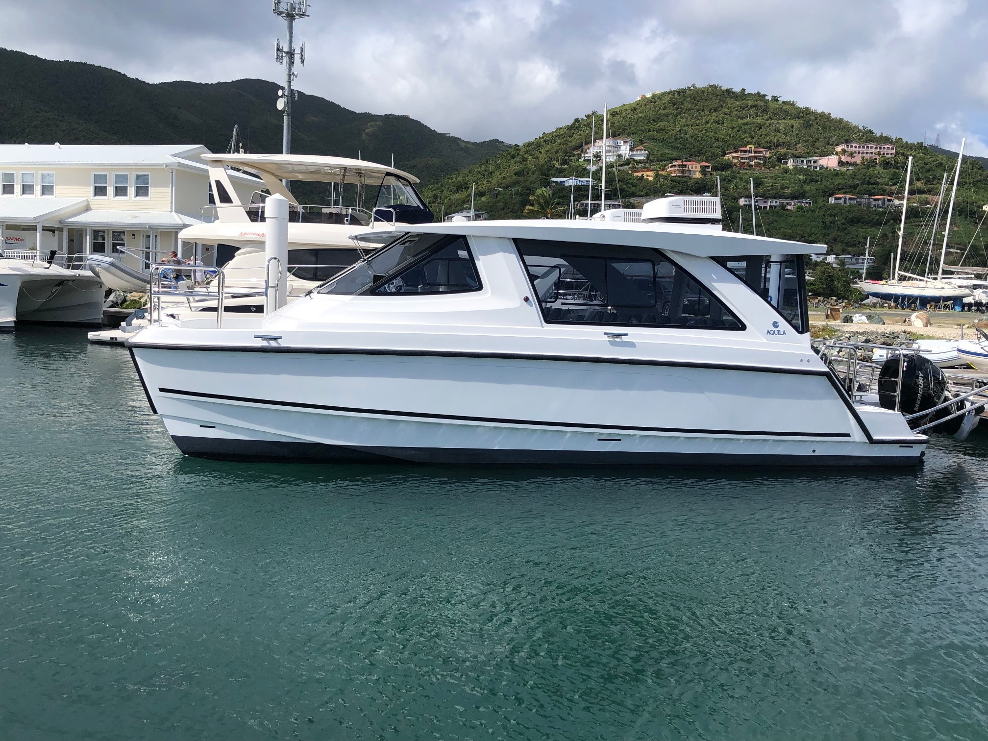 New power Catamaran for sale 2020 AQUILA 36 EXCURSION (36ft)