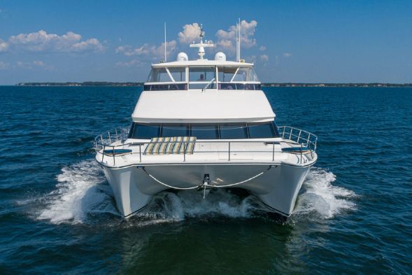 Used Power Catamaran for Sale 2017 Horizon PC60 Boat Highlights