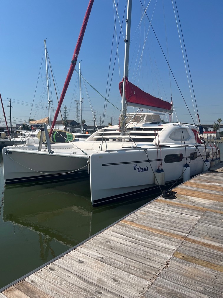Used Sail Catamaran for Sale 2009 Leopard 46  Boat Highlights