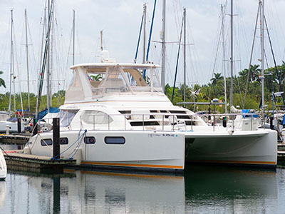Used Power Catamarans for Sale 2007 Leopard 47 PC 