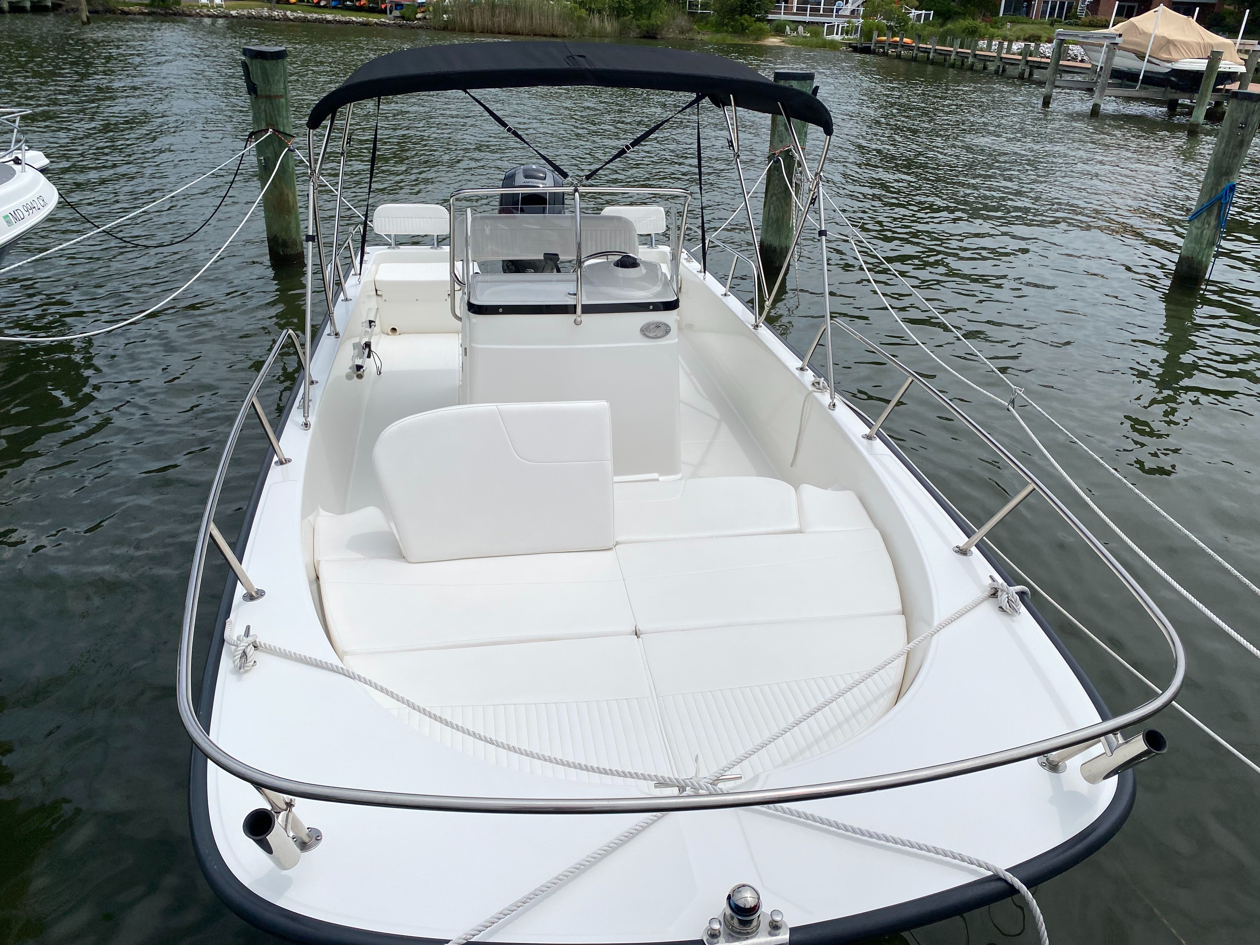 Used Power Center Console for Sale 2017 Boston Whaler 210 