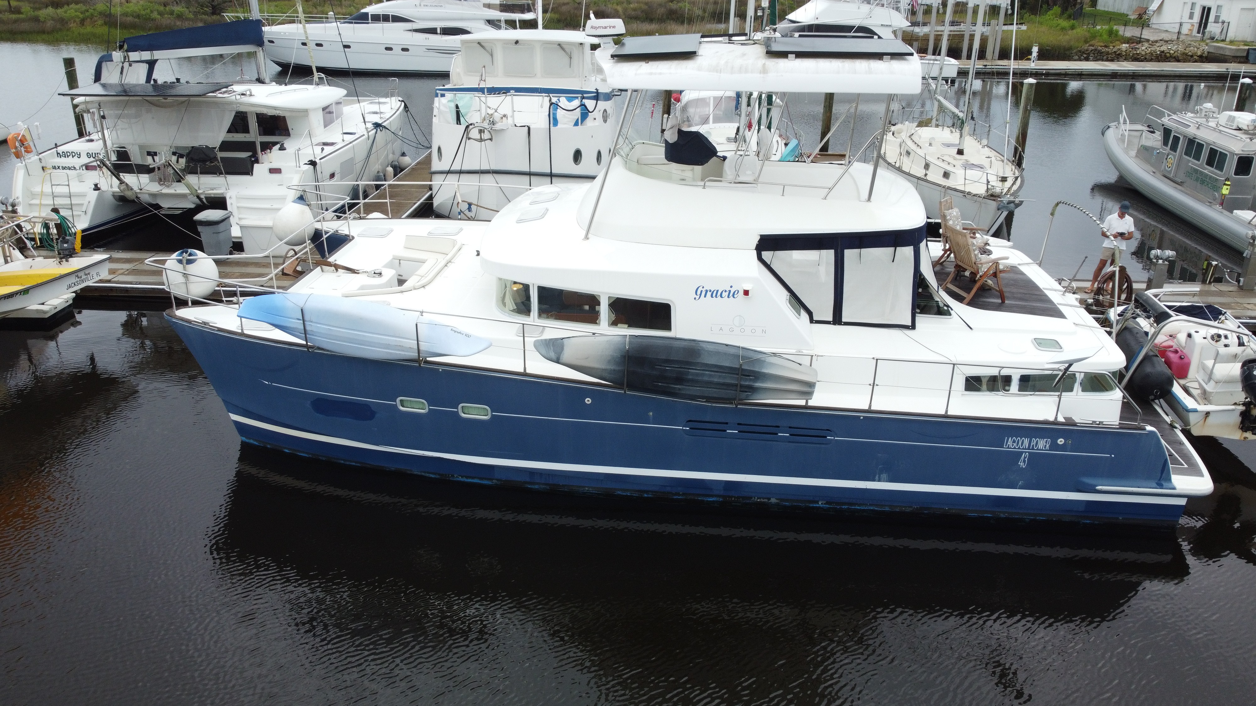 Used Power Catamaran for Sale 2004 Lagoon 43 Power  