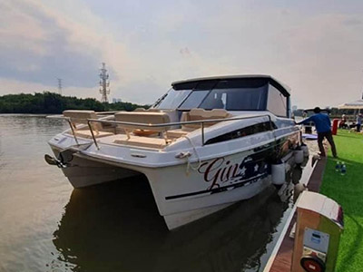 Used Power Center Console for Sale 2019 Aquila 36 Cruiser  