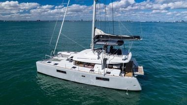 Used Sail Catamaran for Sale 2017 Lagoon 52 Boat Highlights
