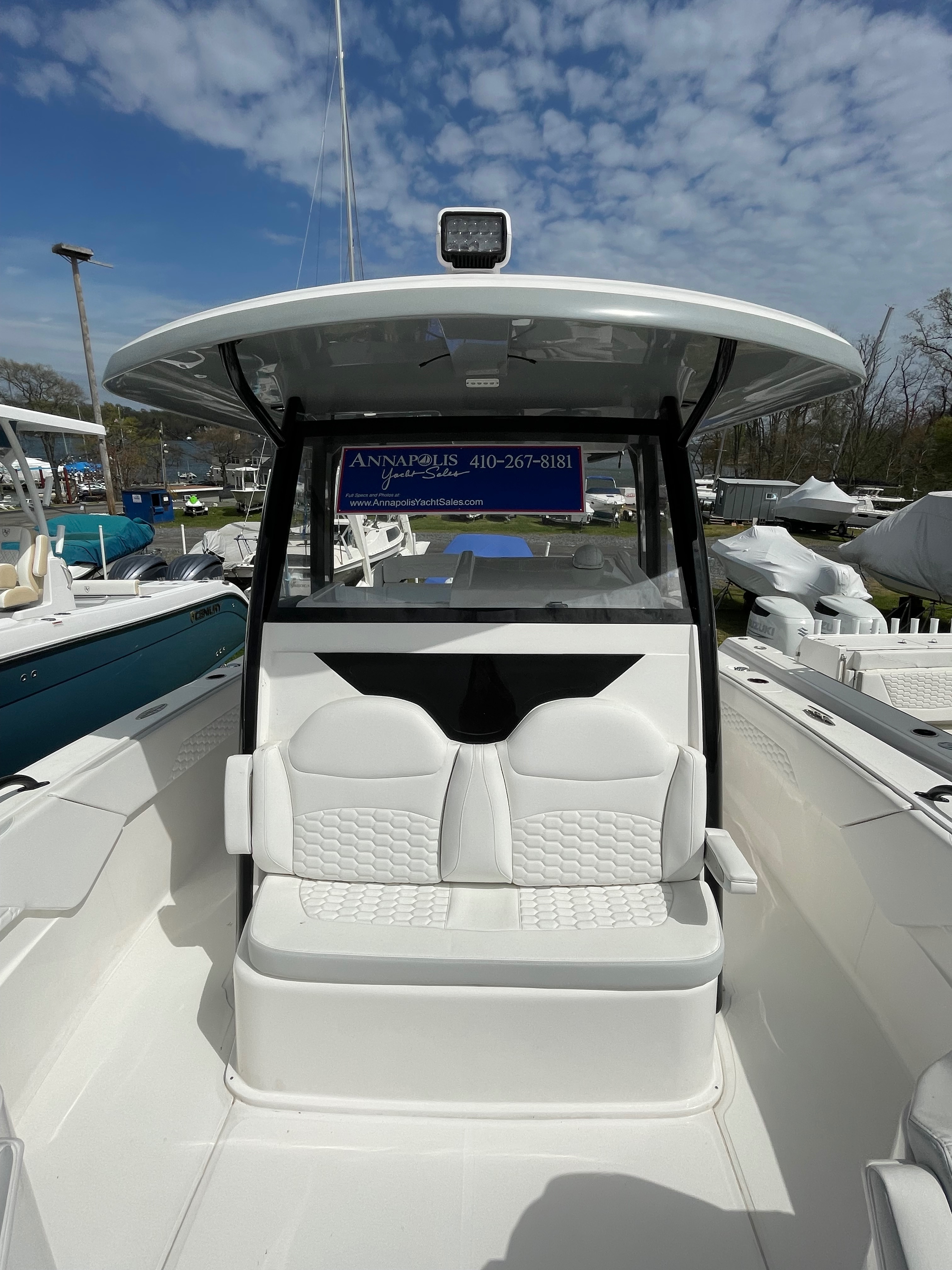 Used Power Center Console for Sale 2022 STAMAS 33 AVENTURA Additional Information