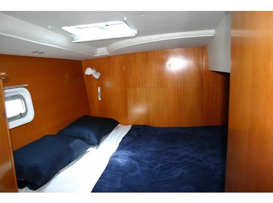 Used Sail Catamaran for Sale 2000 Lagoon 410 Layout & Accommodations