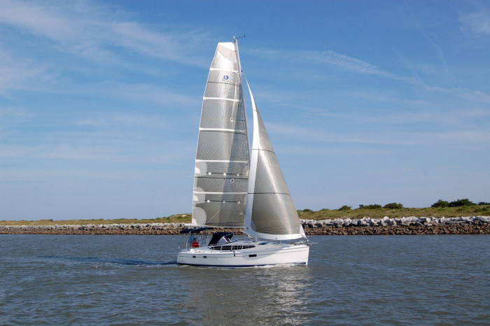 Used Sail Monohull for Sale 2013 Hunter 36 