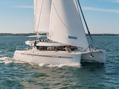 multihull brokers