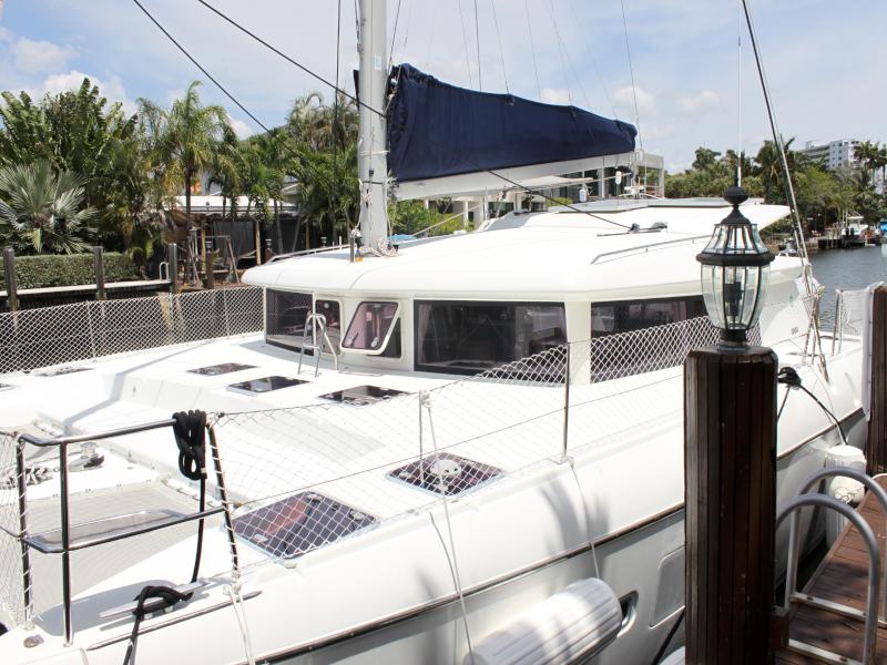 Used Sail Catamaran for Sale 2010 Lagoon 421 