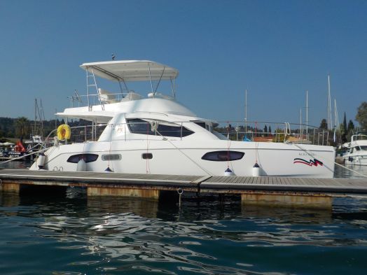 Used Power  for Sale 2013 Leopard 39 PC Boat Highlights