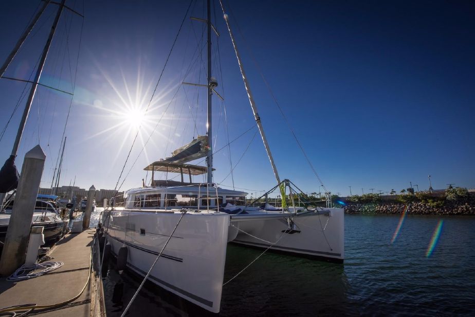 Used Sail Catamaran for Sale 2015 Lagoon 450 Boat Highlights