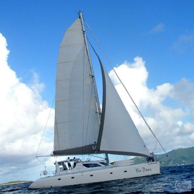 Used Sail Catamaran for Sale 2007 Voyage 580 Boat Highlights
