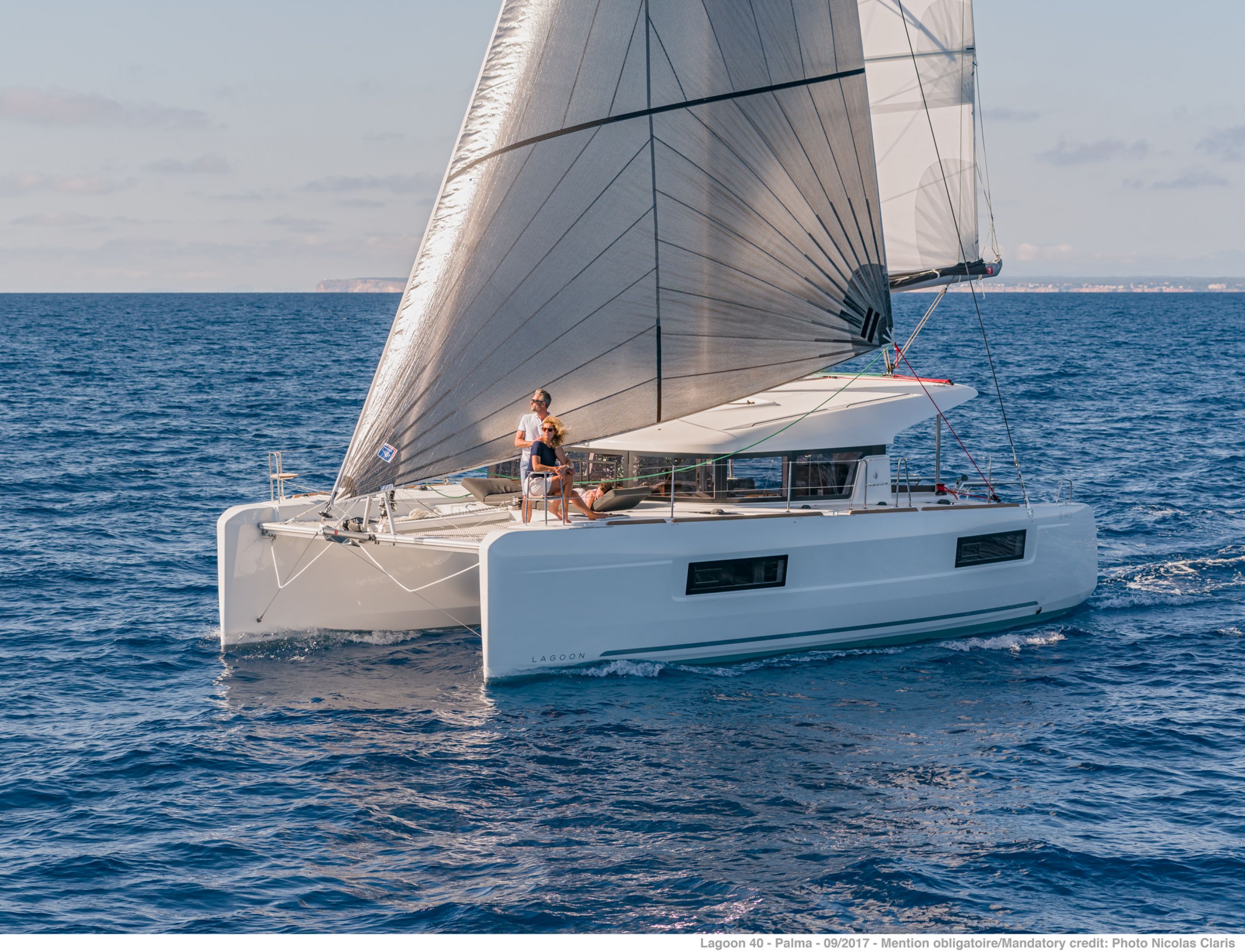 catamaran boat 40 ft